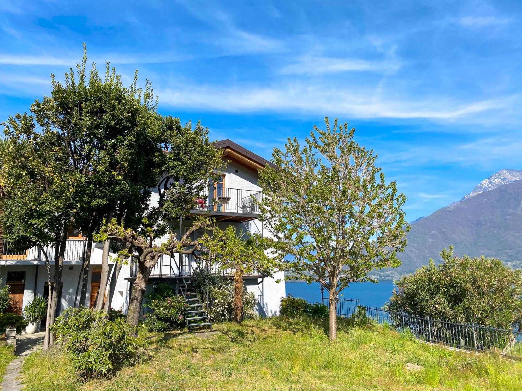 Tre Terre Ferienwohnung Pianello Del Lario ภายนอก รูปภาพ